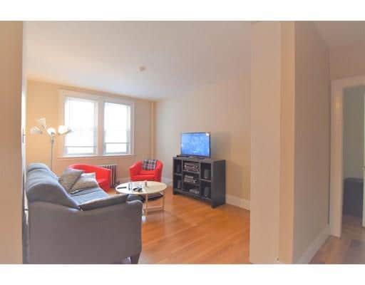 Building Photo - 52 Strathmore Rd