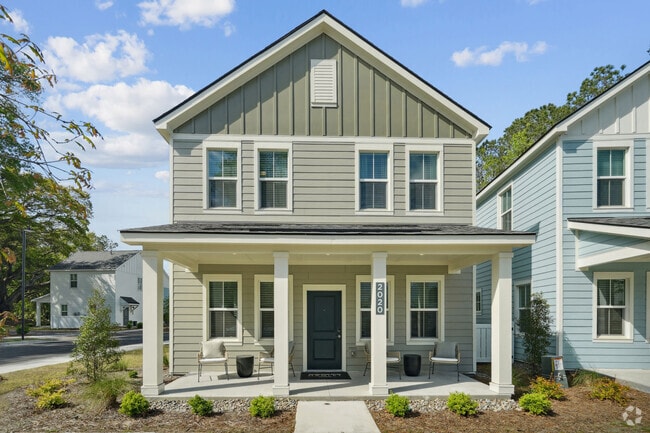 Building Photo - Hamlet Huntersville - Homes & Townhomes fo...