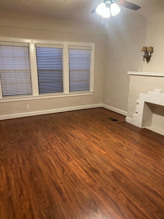 Living Room - 3400 S University Dr