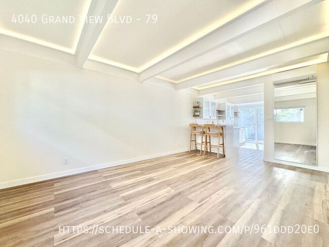 Building Photo - Modern Two-Story 2 Bed + 2 Bath, Private Y...