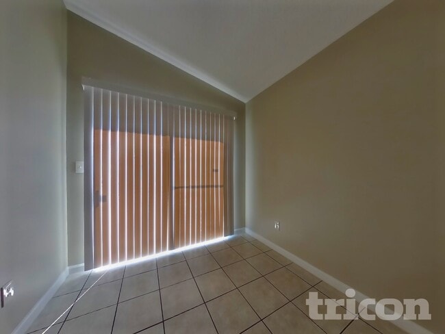 Building Photo - 3215 Kelling St