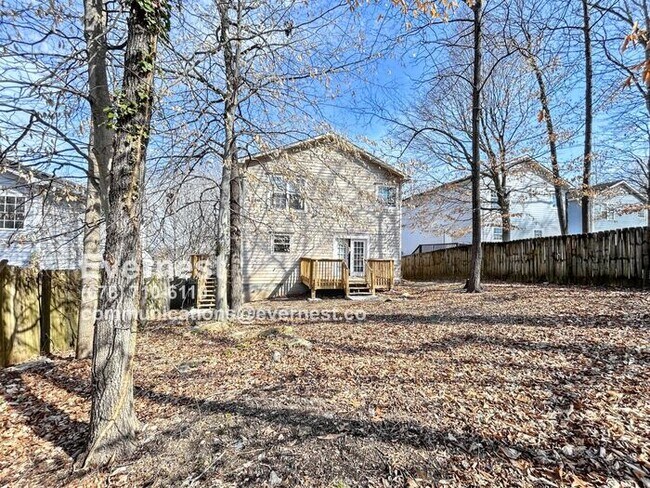 Building Photo - Spacious 3-Bedroom Home in a Vibrant and A...