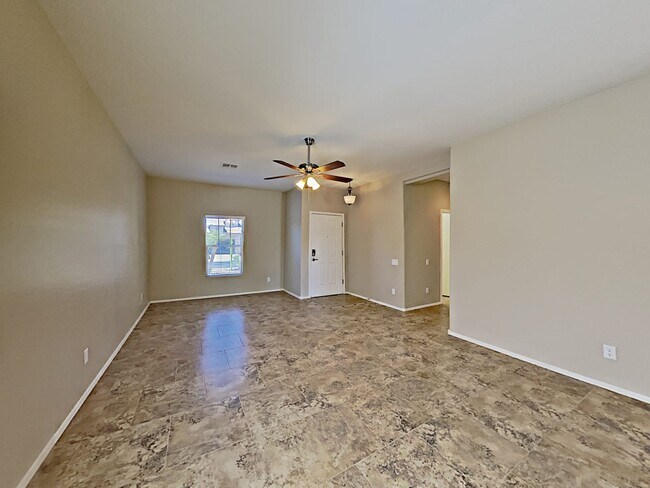 Building Photo - 15961 N Cristine Ln