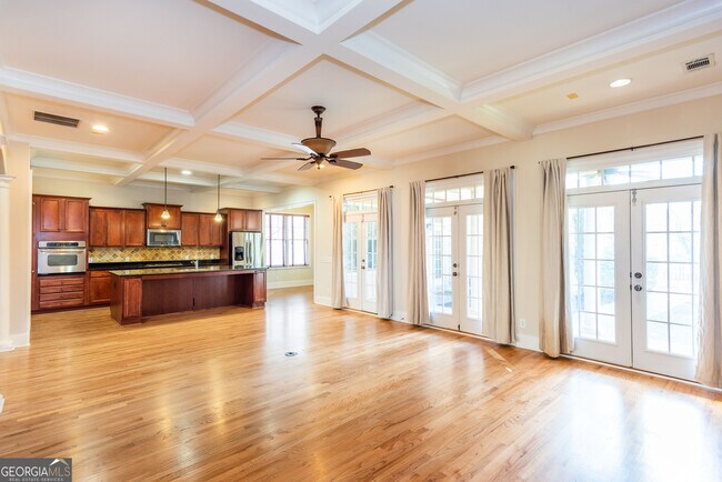 Foto del edificio - 1655 Woodward Way