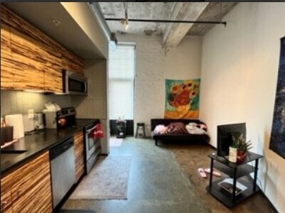 Foto del edificio - 415 Oliver Hill Way