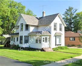 Building Photo - 132 S McHenry Ave