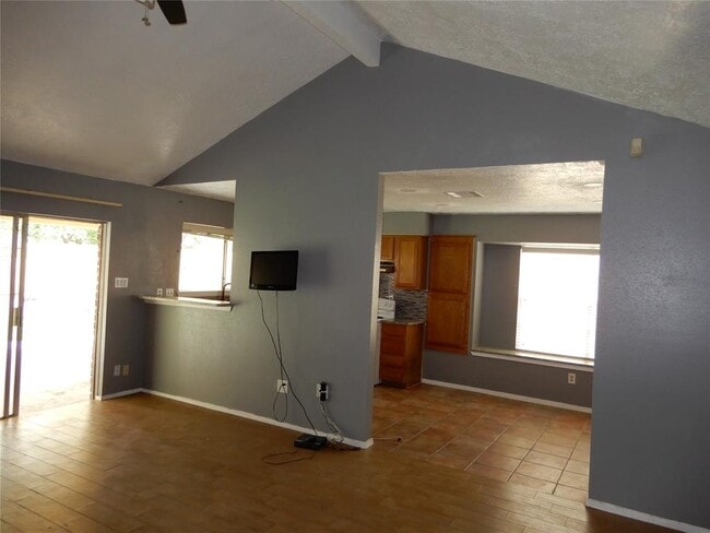 Building Photo - 15610 Morning Dove Dr