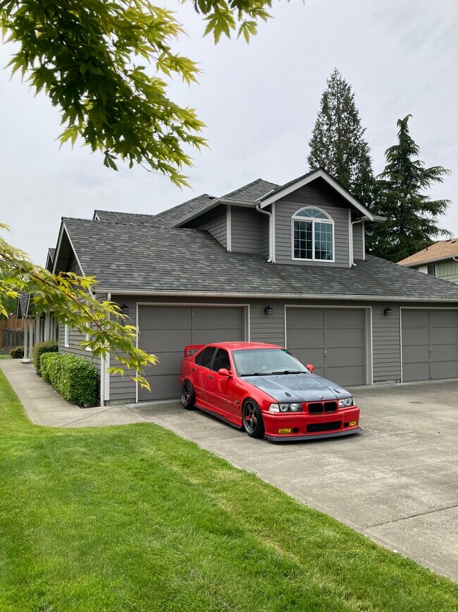 Foto del edificio - 620 27th Ave SE