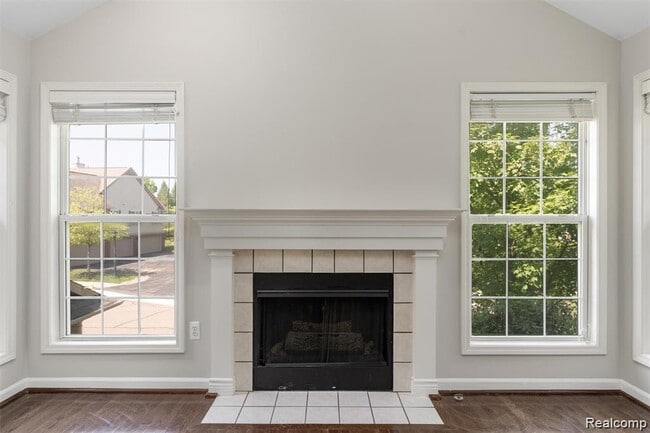 Building Photo - 28126 Carlton Way Dr