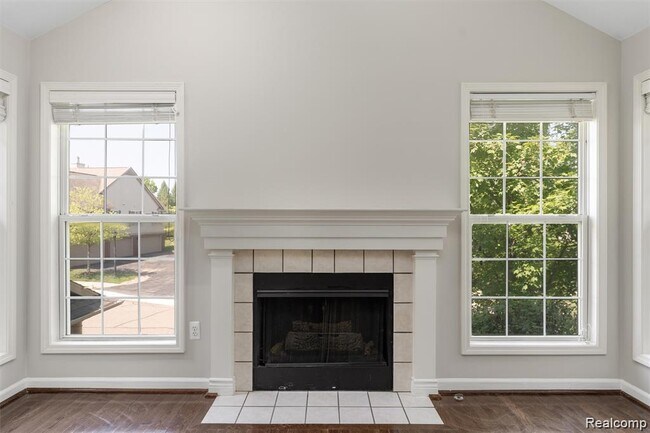 Foto del edificio - 28126 Carlton Way Dr