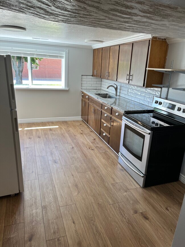 Cocina - 3649 N 900 W