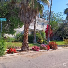 Building Photo - 922 N San Pablo Ave