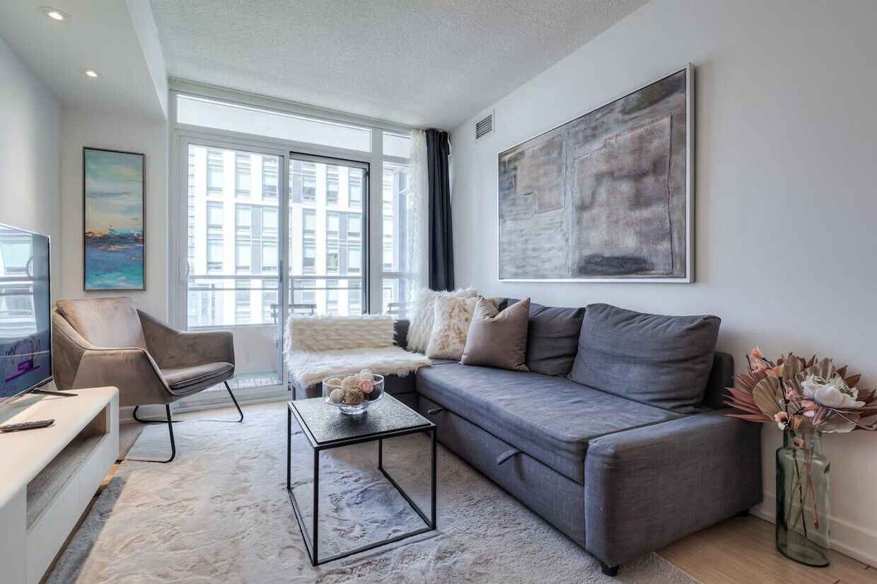 Primary Photo - 151 Dan Leckie Way