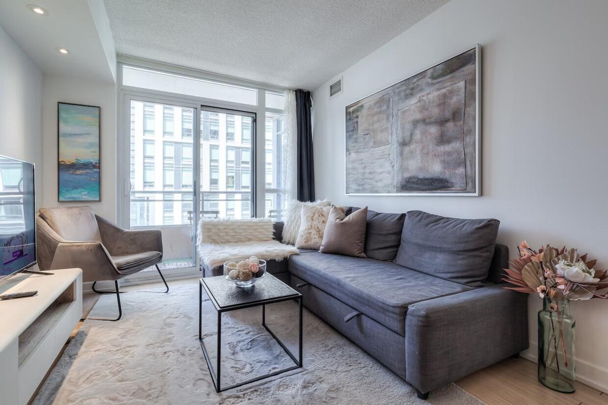 Primary Photo - 151 Dan Leckie Way