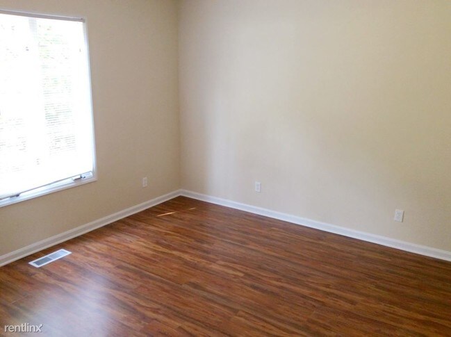 Building Photo - 6273 Branch Hill Cir