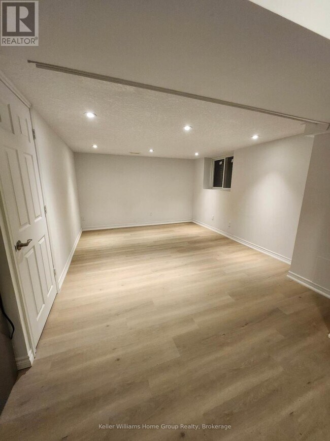 Photo du bâtiment - 45 Clythe Creek Dr