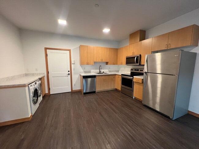 Foto del edificio - Recently Built Luxury Studio Apartment in ...