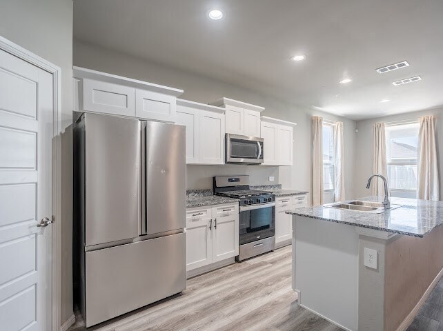 Building Photo - 6403 Globe Life Ct