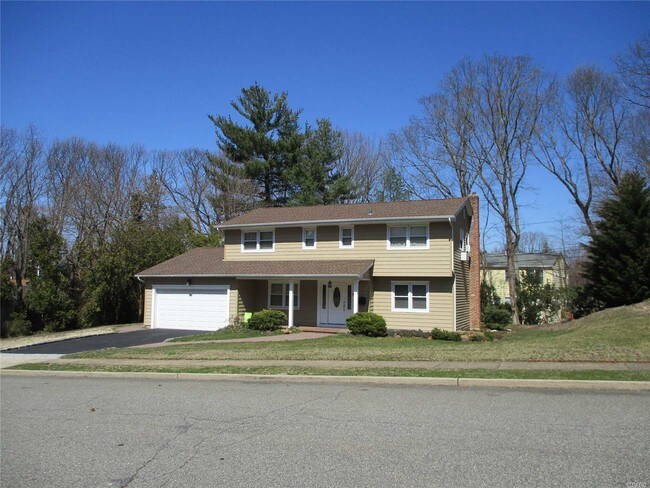 Foto del edificio - 8 Blueberry Ln