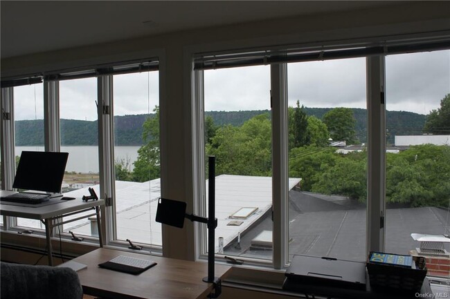 Foto del edificio - 6 Spring Street Unit 3A