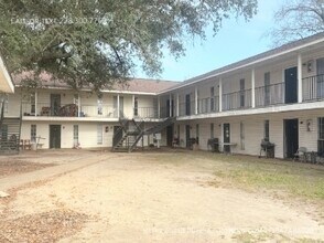 Building Photo - 1228 43rd Ave