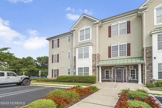 Building Photo - 41 Azalea Dr