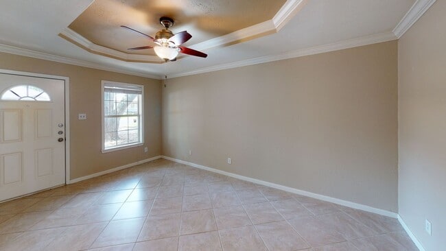 Photo - Centrally located 2/1 House