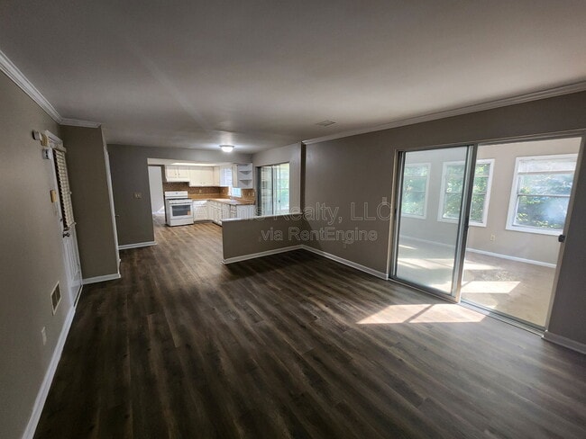 Photo - 1366 Heritage Glen Dr House