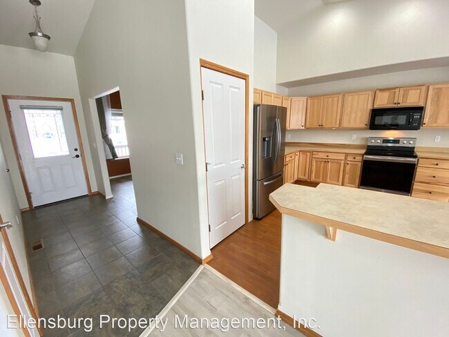 Foto del edificio - 3 br, 2 bath House - 1900 W Creeksedge Way