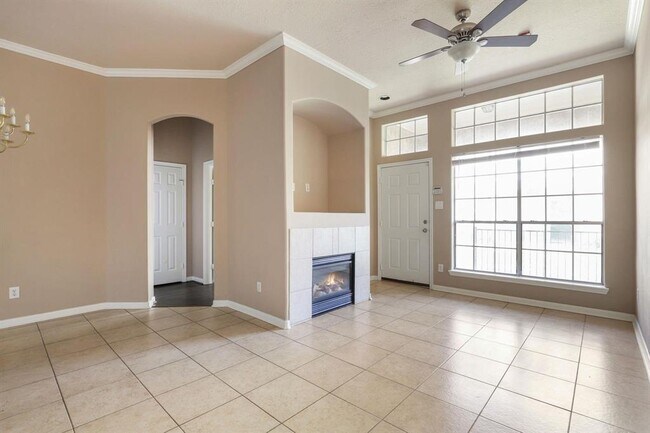 Foto del edificio - 2710 Grants Lake Blvd