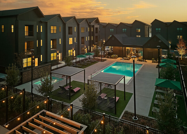 OXENFREE_NASHDJI_0052-2.jpg REV - Oxenfree WeHo