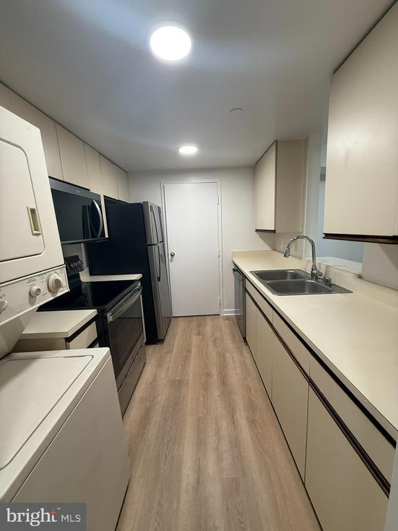 Foto del edificio - 1530 Key Blvd