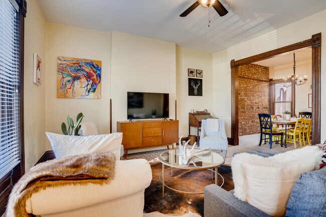 Living Room - 3028 Arapahoe St