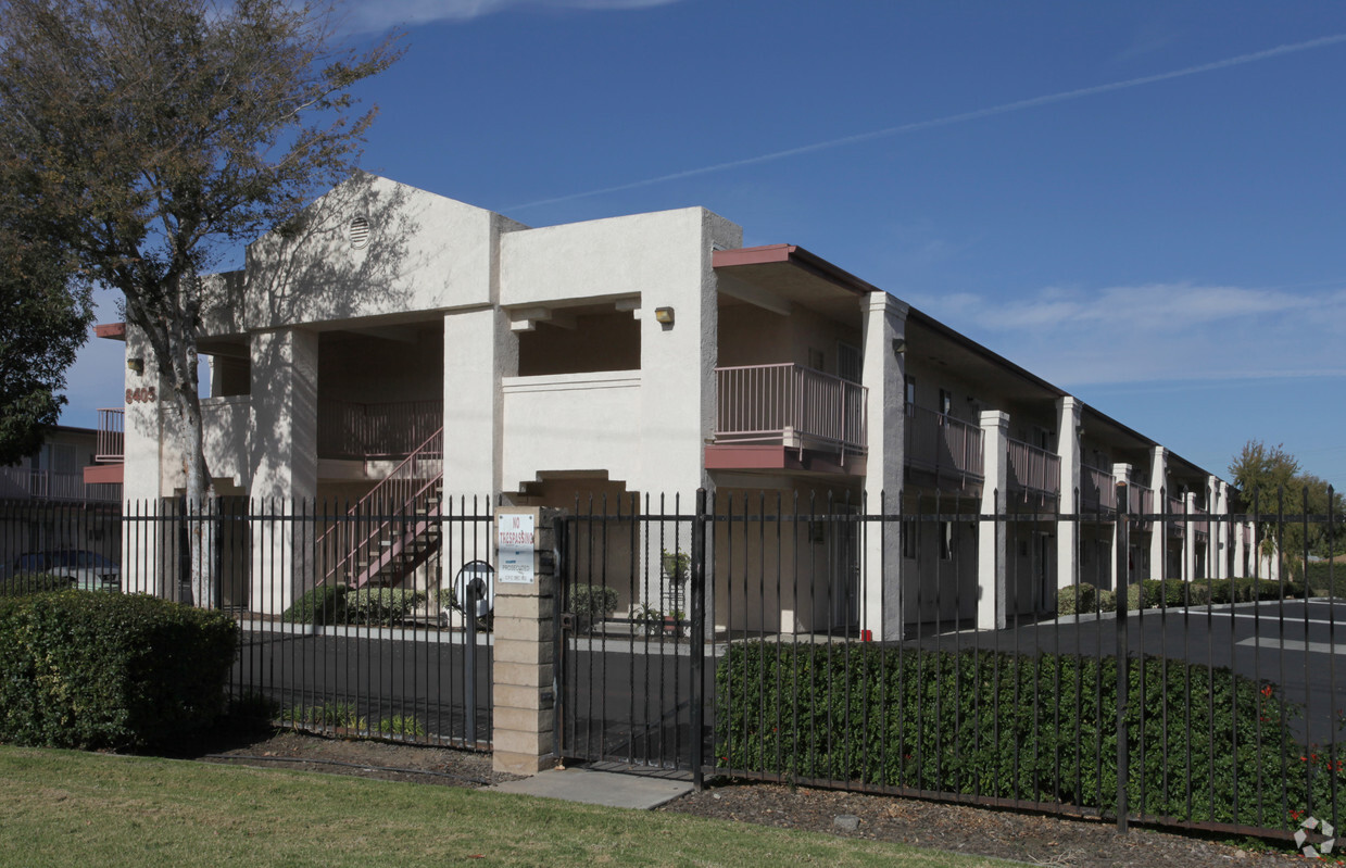 Foto principal - Canyon Shadows Apartments