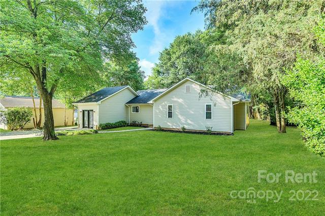 Building Photo - 7820 Hickory Hollow Ln