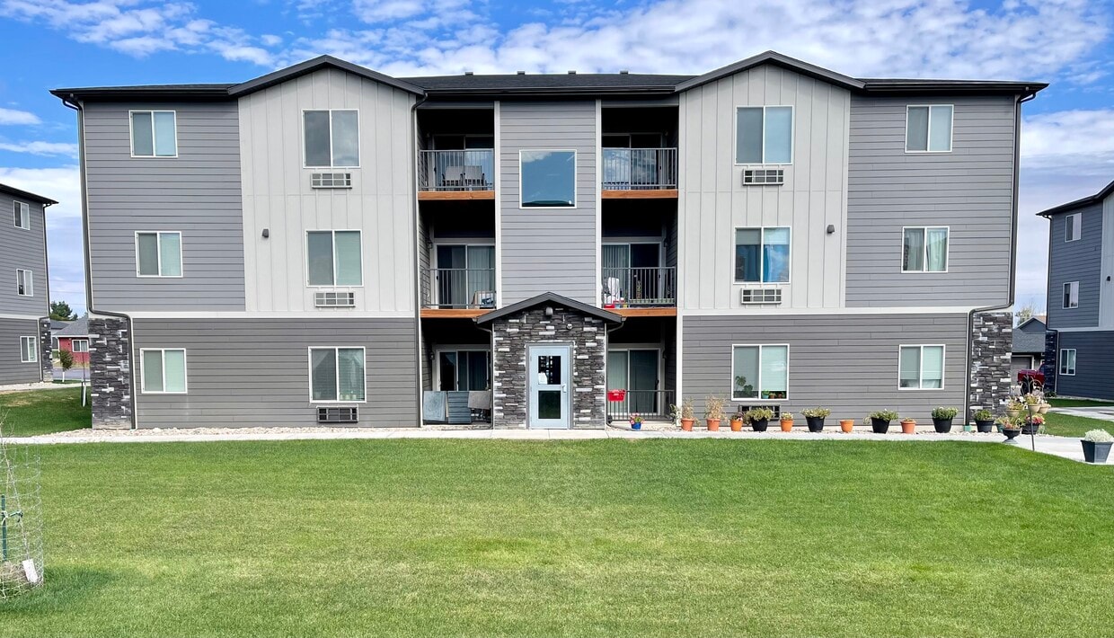 Champion Villas 3220 Champion Dr Rapid City, SD