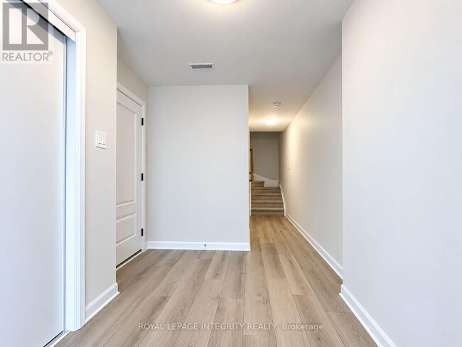 Building Photo - 286 Elsie MacGill Walk