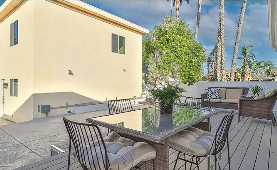 Primary Photo - Modern 3-Bed/3-Bath Townhome