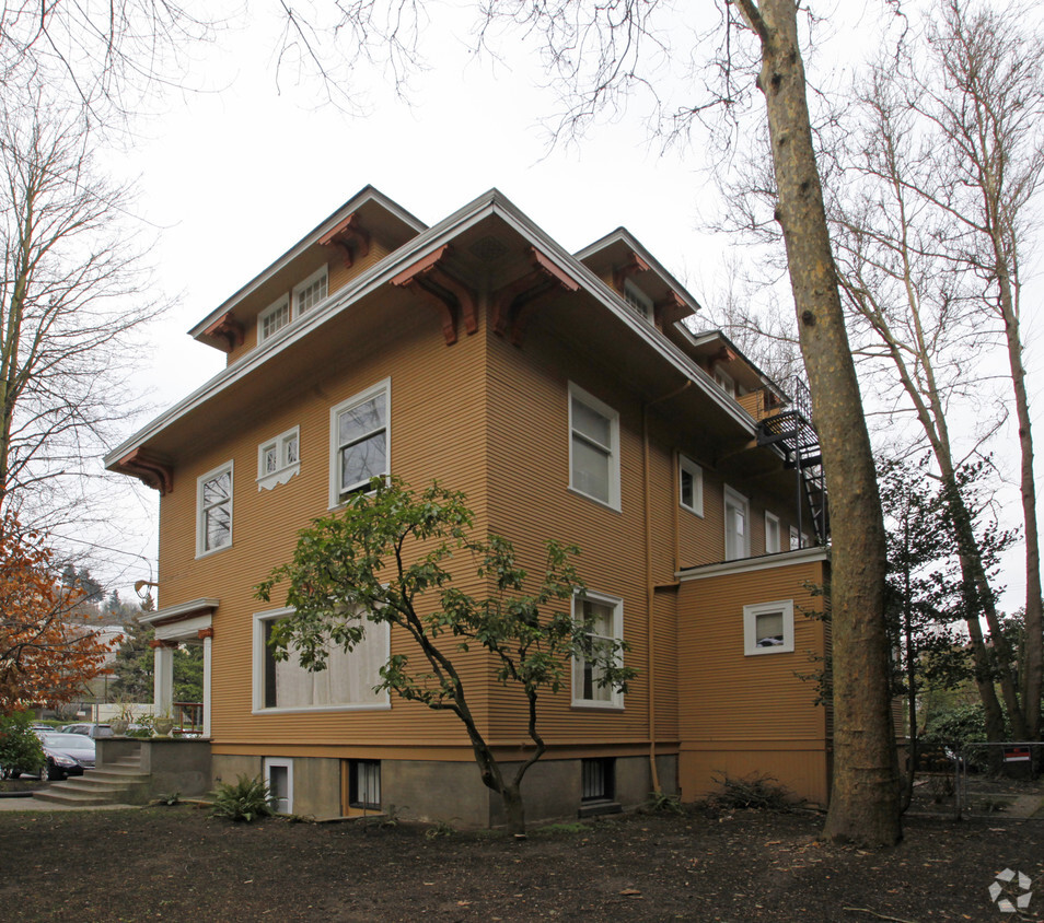 Foto del edificio - 2229 NW Everett St