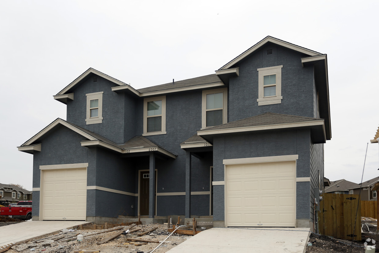 Building Photo - 6006 Jax Way
