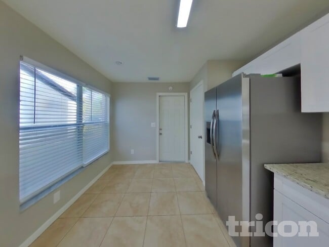 Building Photo - 11133 Bramblebush St