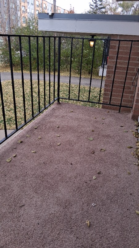 Foto del edificio - 1321 Division St