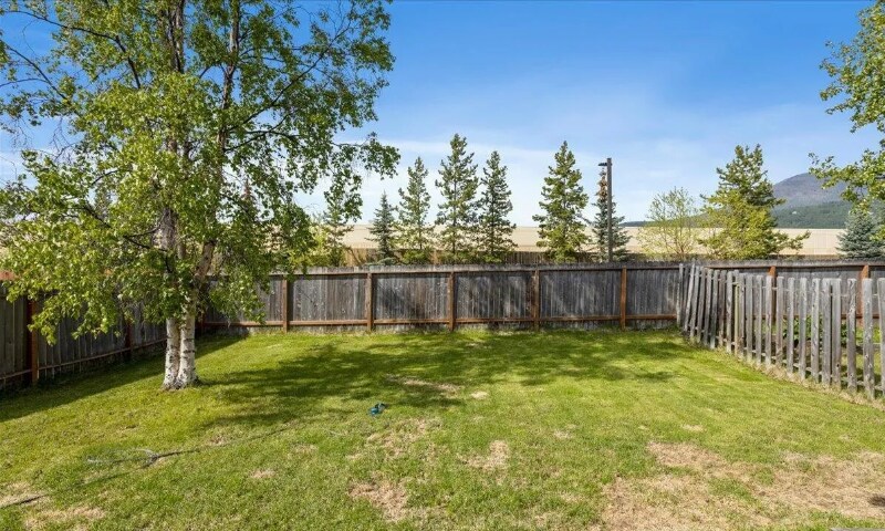 Foto del edificio - 18621 N Lowrie Loop