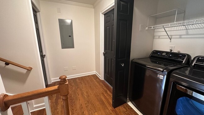 Photo - Stylish 3-Bed, 3.5-Bath Townhome in the He...