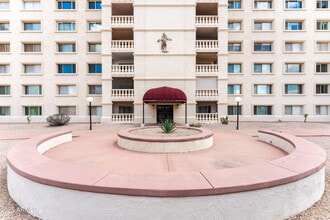 Building Photo - 7930 E Camelback Rd