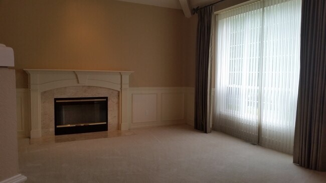 Foto del edificio - Exceptional 3 Bed, 2.5 bath in Sammamish w...