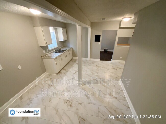 Foto del edificio - 576 E Frank Ave