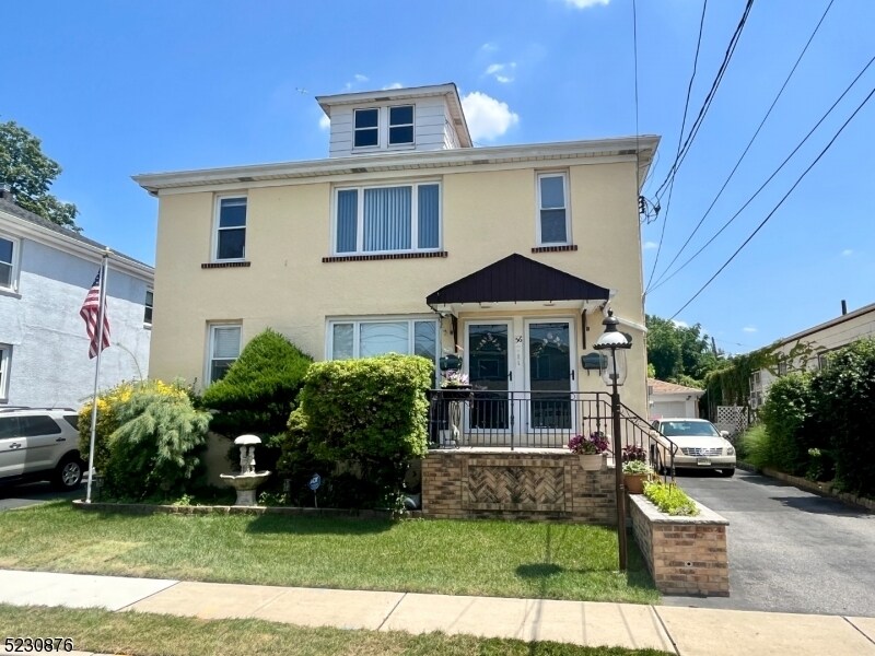 56 Garden St, WoodRidge, NJ 07075 Room for Rent in WoodRidge, NJ