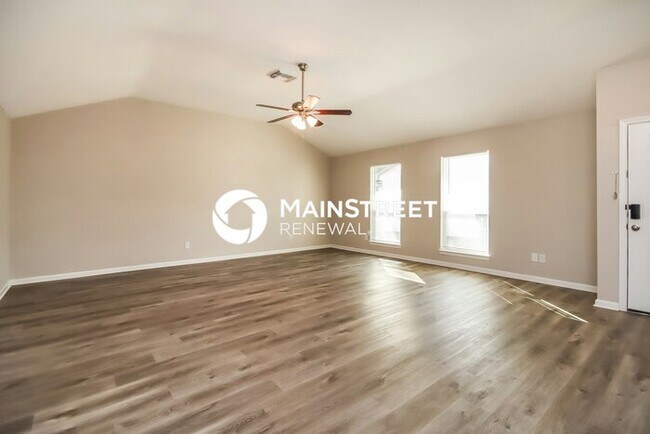 Building Photo - 3 Bedroom Pet-Friendly Home in Missouri City, TX with Main Street Renewal