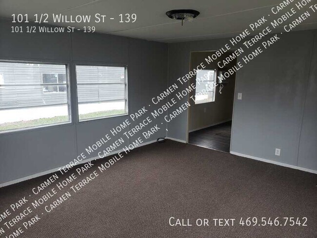 Building Photo - 101 1/2 Willow St-139